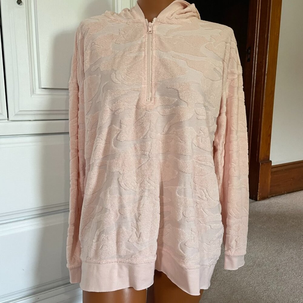 Jessica Simpson The Warm Up Hoodie – Size M